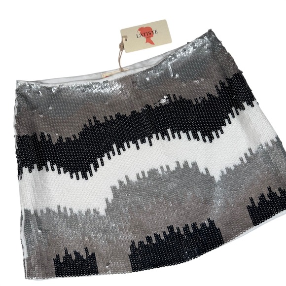 L'Atiste By Amy Dresses & Skirts - L'ATISTE Chevron Sequin Mini Skirt NWT Womens M Silver Black | LS1332K
